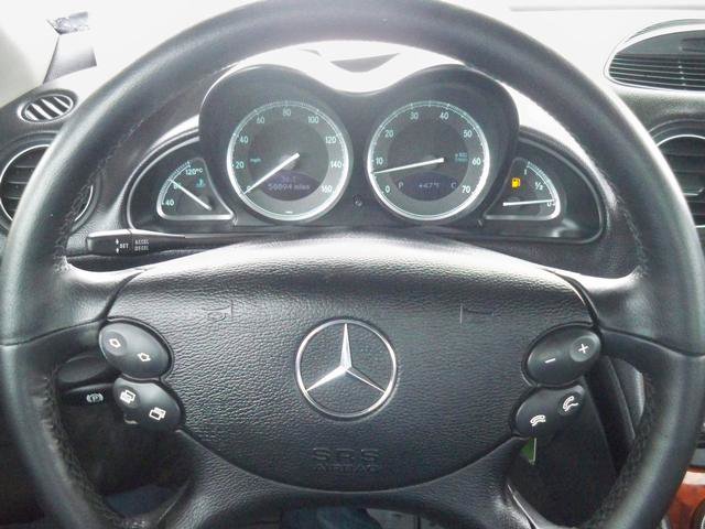 Used 2004 Mercedes-Benz SL 500 image 9