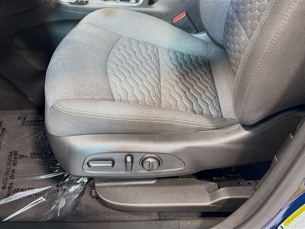 Used 2021 Chevrolet Equinox LT FWD image 19