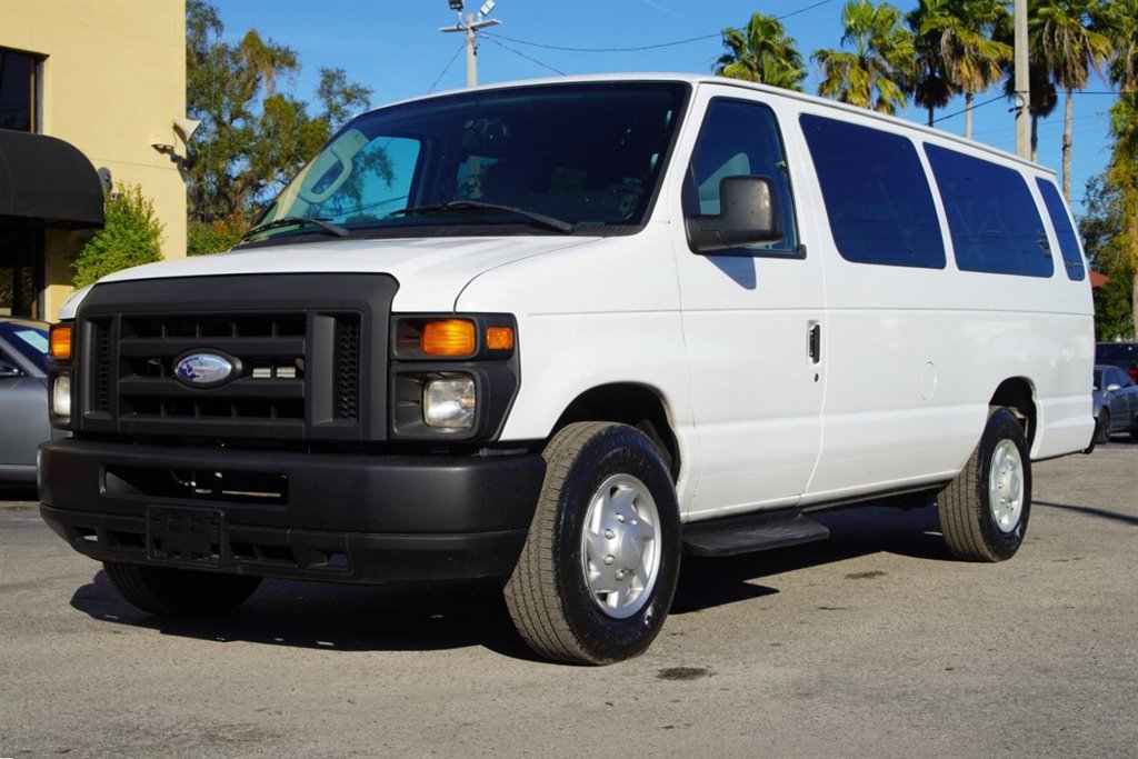 Used 2014 Ford E-350 and Econoline 350 XL w/ Interior Upgrade Package RWD image 21