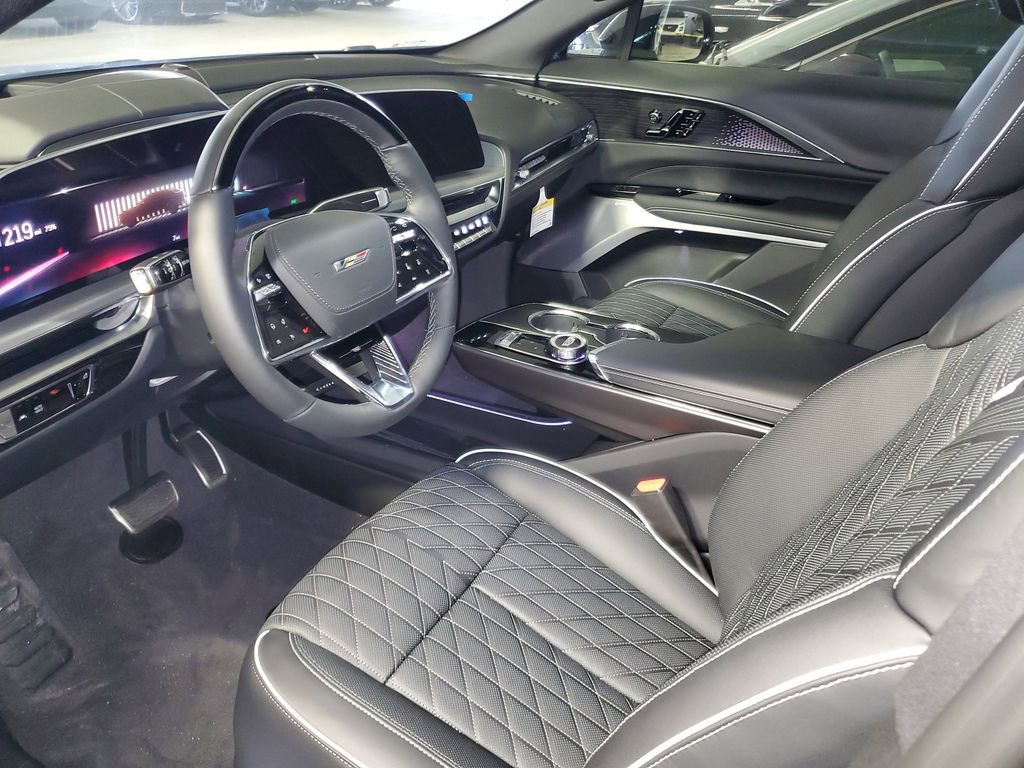 New 2026 Cadillac Lyriq V w/ Exterior Carbon Fiber Package AWD/4WD image 15