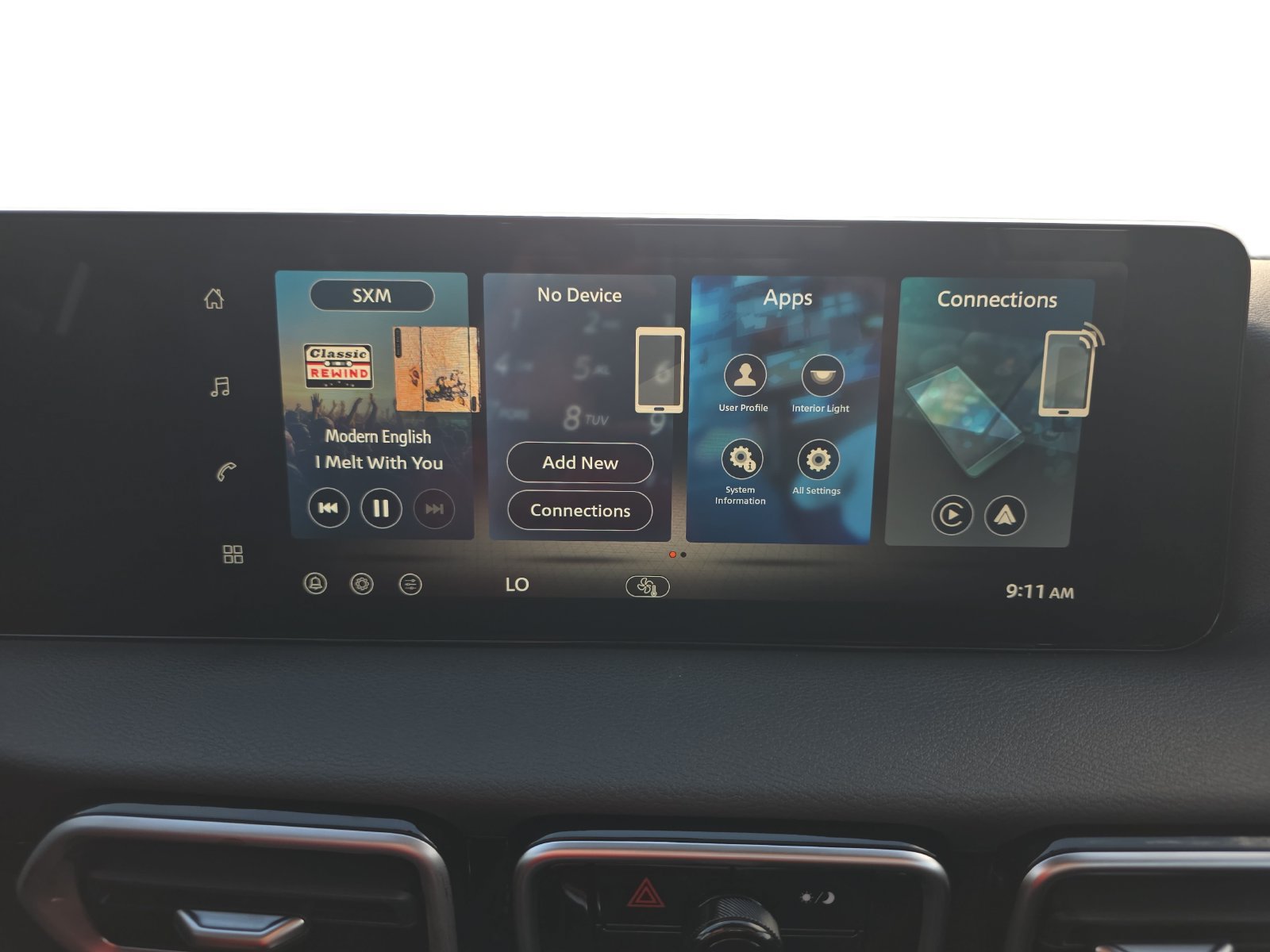 New 2027 Nissan Sentra SR w/ Floor Mat Package FWD image 21