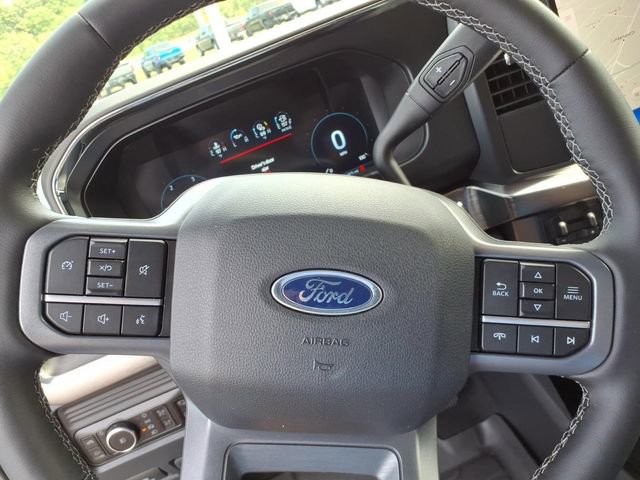 Used 2025 Ford F250 Lariat w/ Black Appearance Package AWD/4WD image 28