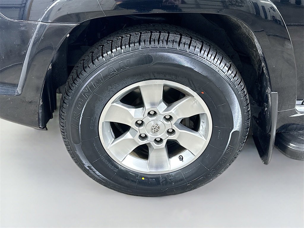 Used 2013 Toyota 4Runner SR5 image 7