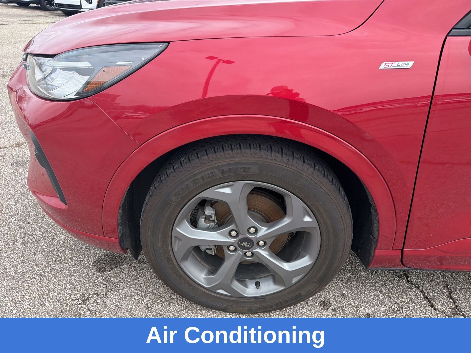 Used 2023 Ford Escape ST-Line w/ Equipment Group 301A image 26