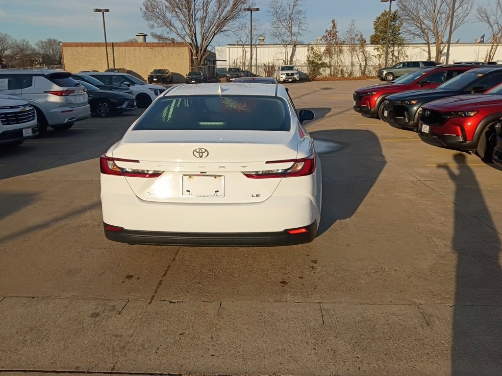 Used 2025 Toyota Camry LE image 10