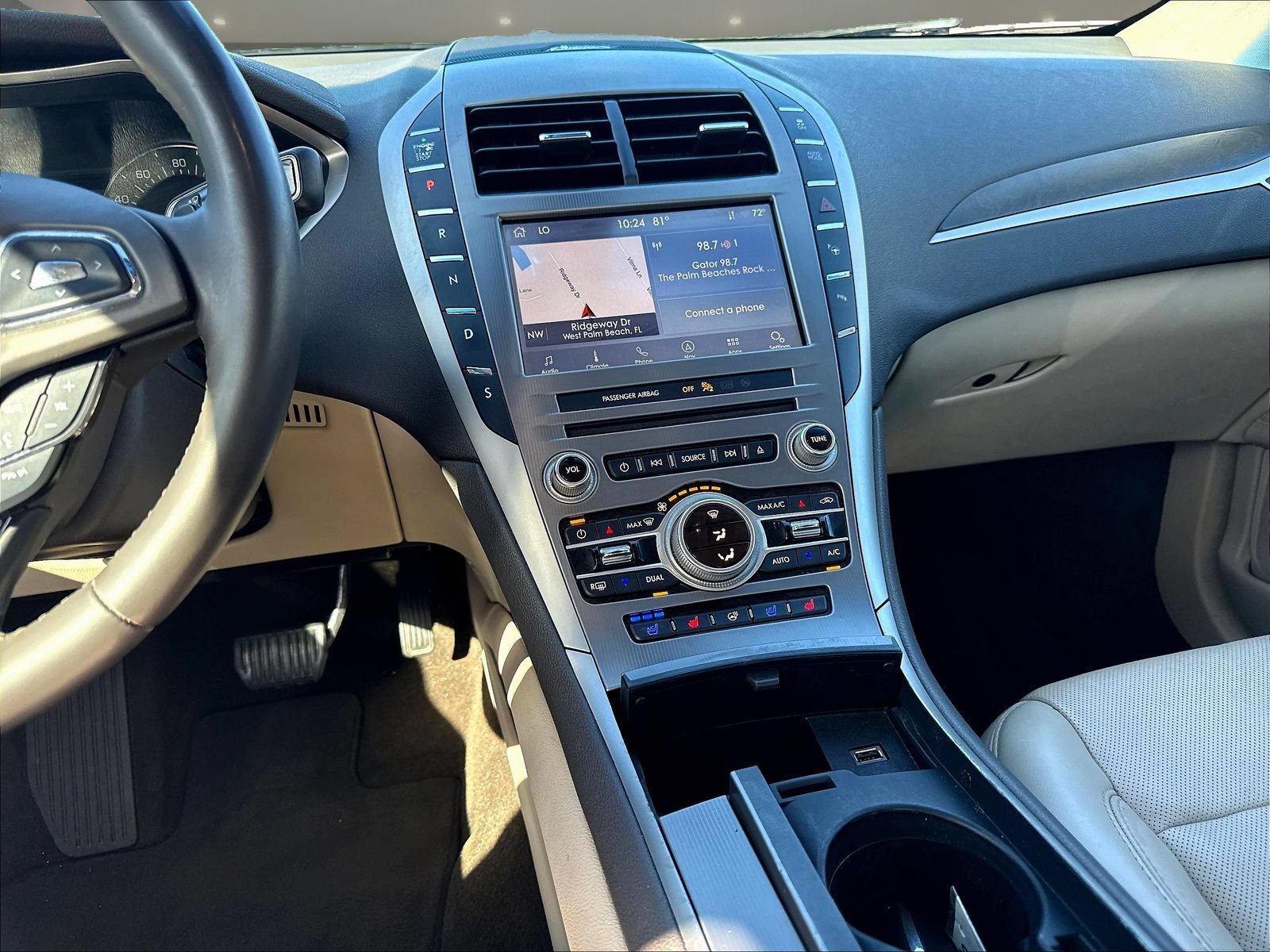 Used 2020 Lincoln MKZ Reserve w/ Elements Package FWD image 14