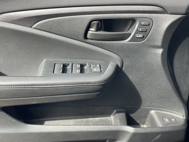 Certified 2023 Honda Passport TrailSport image 23