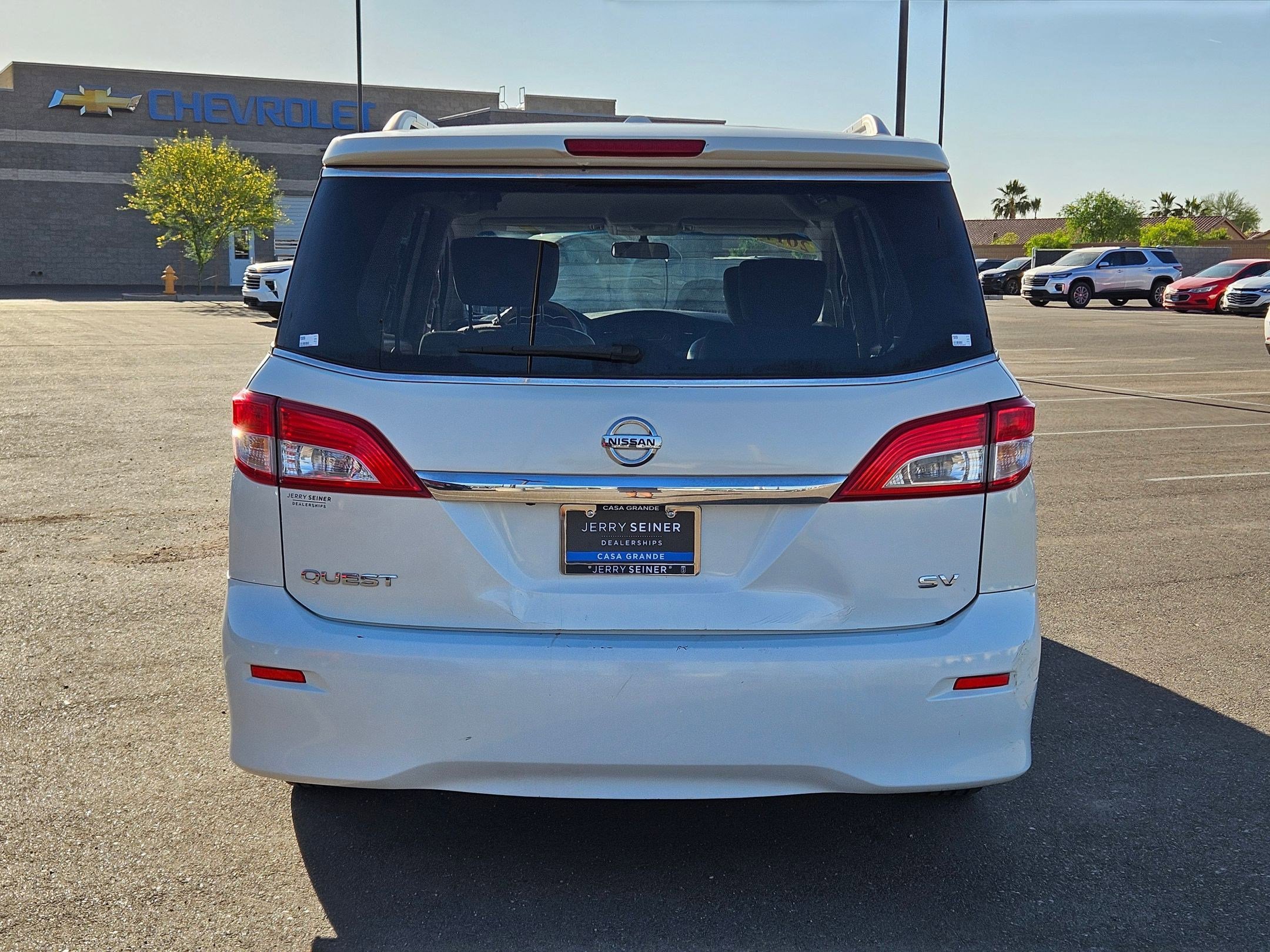 Used 2017 Nissan Quest SV image 4
