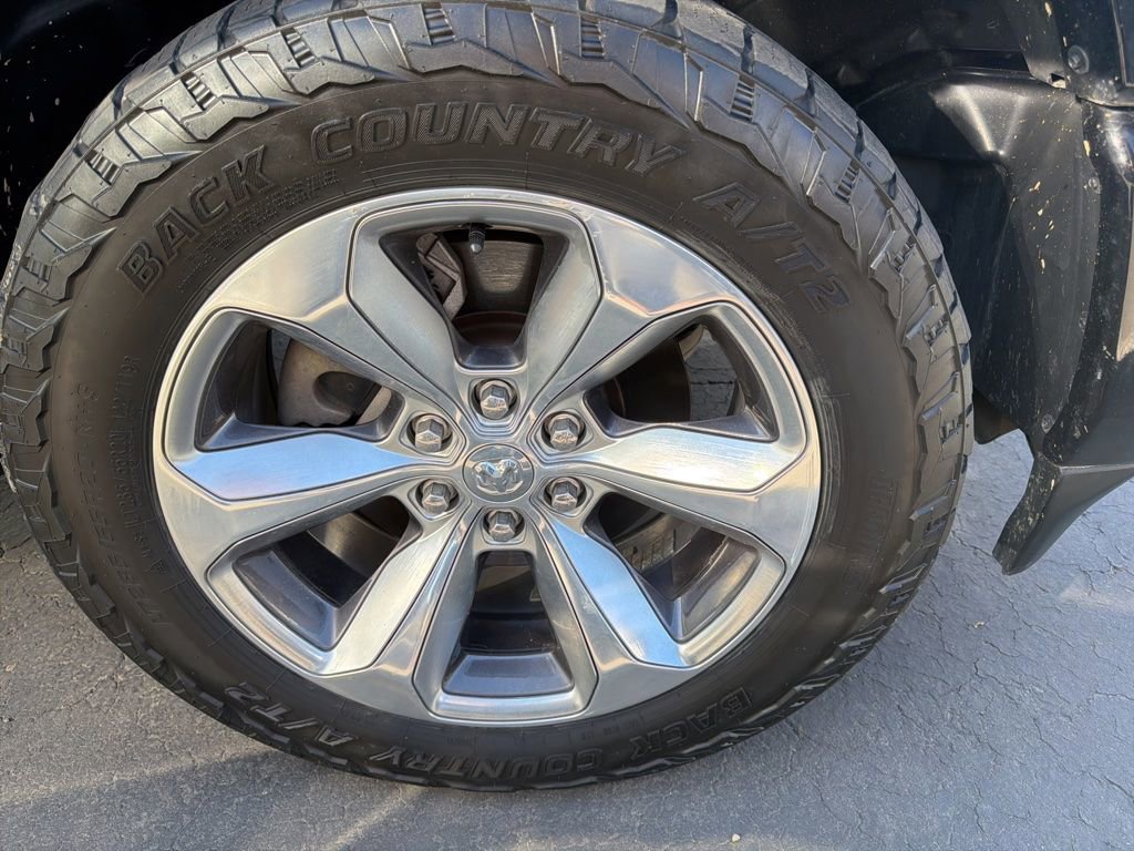 Used 2022 RAM 1500 Limited w/ Body Color Bumper Group AWD/4WD image 27