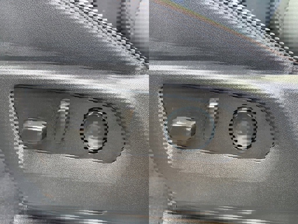 Used 2024 Chevrolet Suburban High Country w/ Max Trailering Package image 15