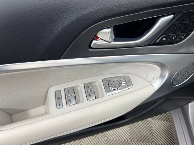 Used 2024 Genesis G70 2.5T w/ Sport Prestige Package AWD/4WD image 13