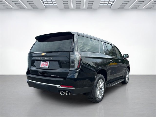 New 2026 Chevrolet Suburban Premier image 4