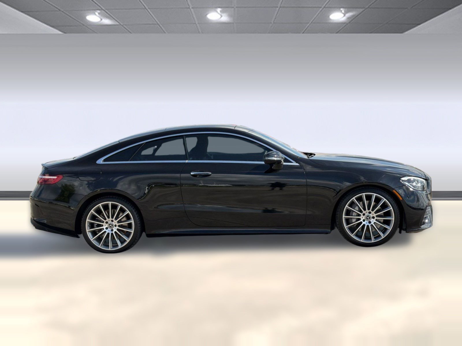 Used 2022 Mercedes-Benz E 450 Coupe image 8