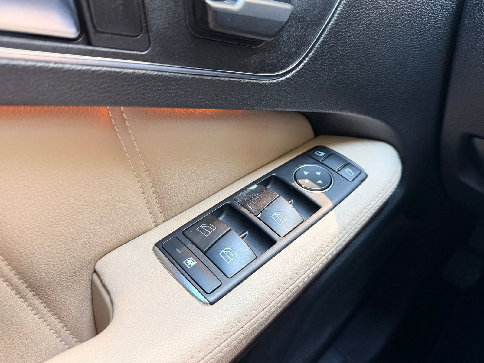 Used 2013 Mercedes-Benz E 350 Sedan image 22