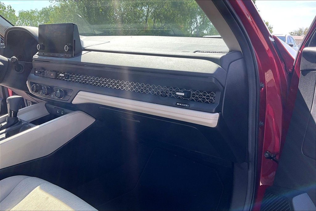 Used 2024 Honda Accord EX image 19