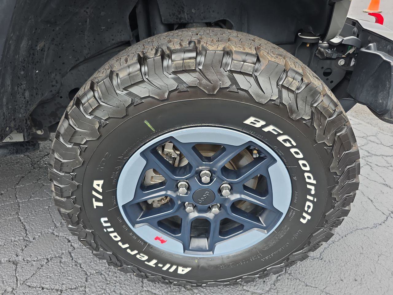 Used 2018 Jeep Wrangler Rubicon w/ Cold Weather Group image 16