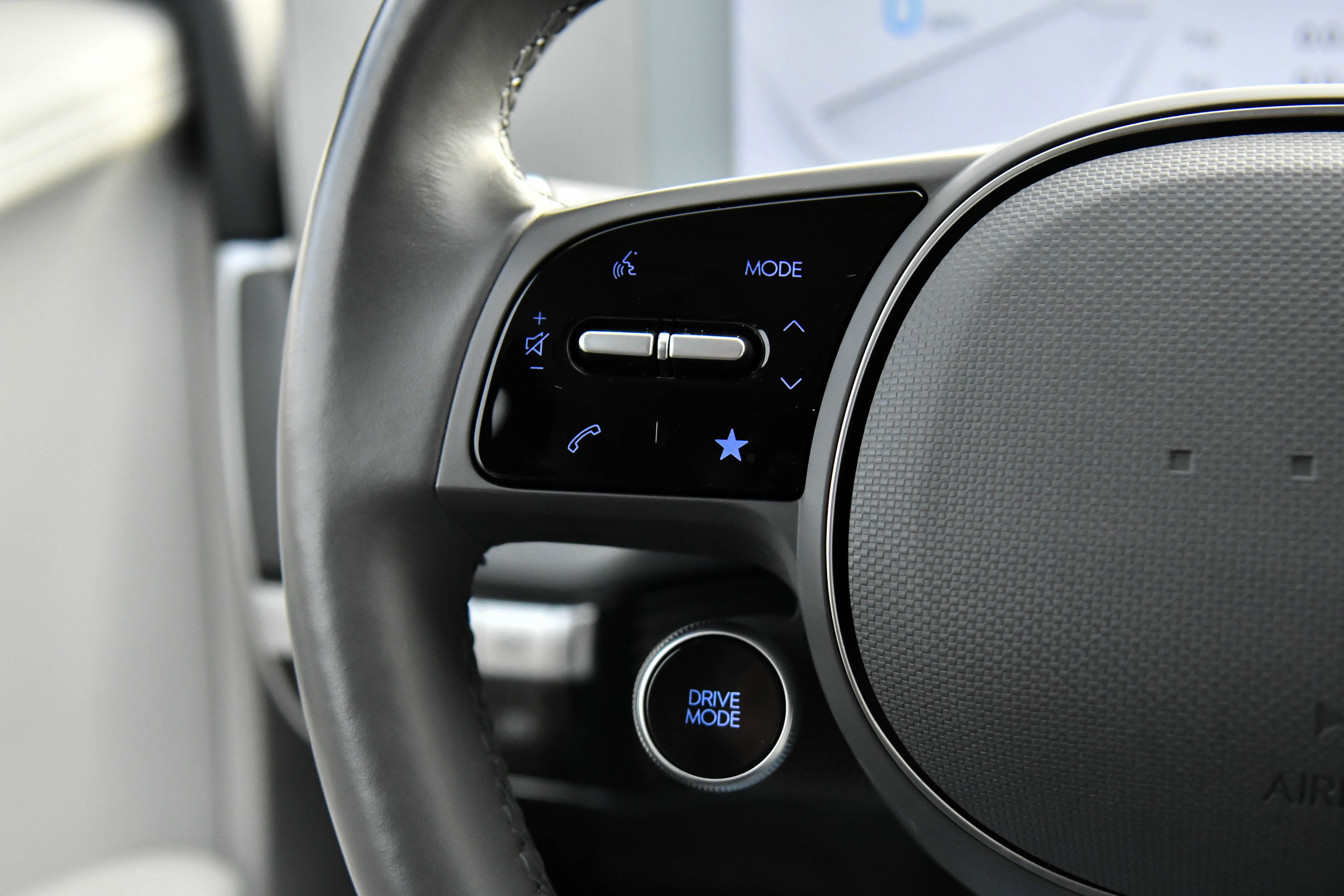 Used 2022 Hyundai Ioniq 5 SEL image 32