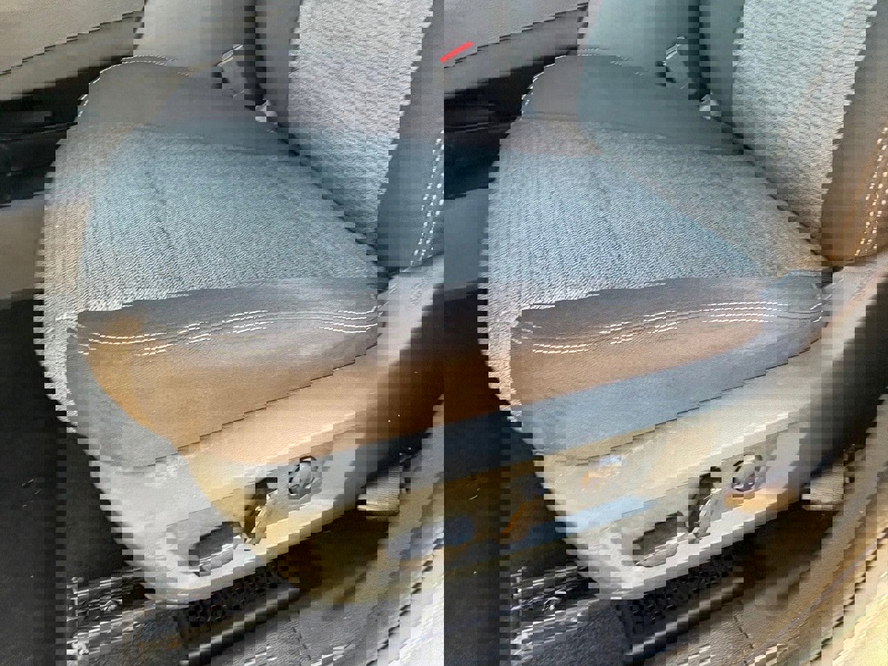 Certified 2023 Nissan Rogue SV image 29