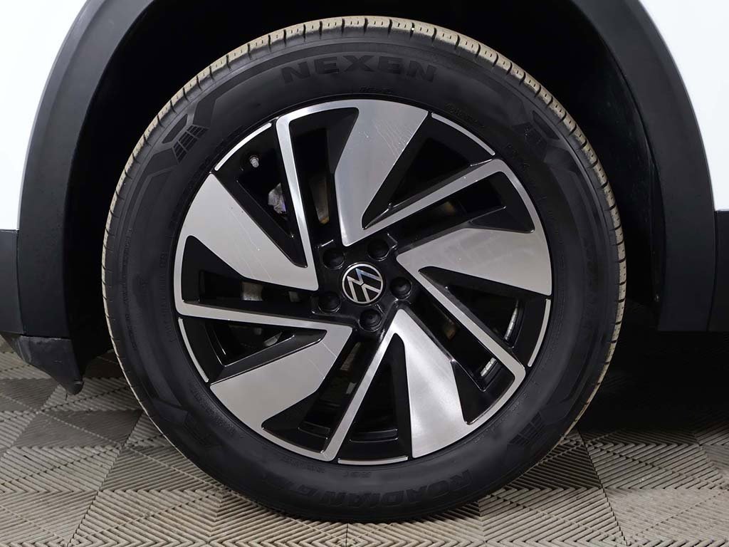 Used 2024 Volkswagen Atlas SE image 23