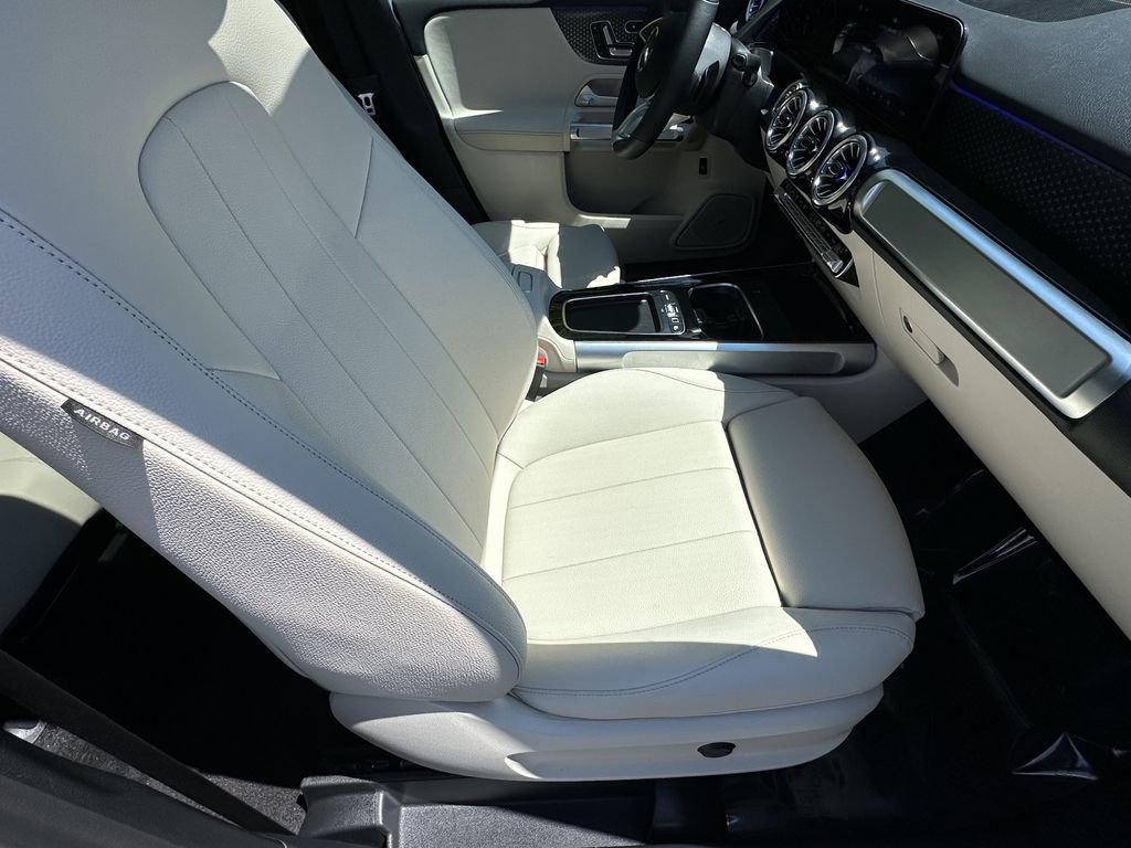 Certified 2025 Mercedes-Benz GLB 250 image 15