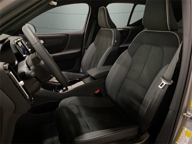 Used 2023 Volvo XC40 Recharge Ultimate w/ Protection Package Premier image 55