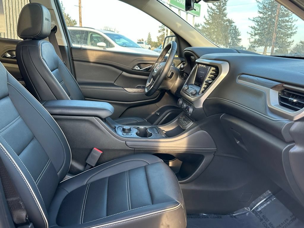 Used 2023 GMC Acadia Denali w/ Denali Ultimate Package AWD/4WD image 29