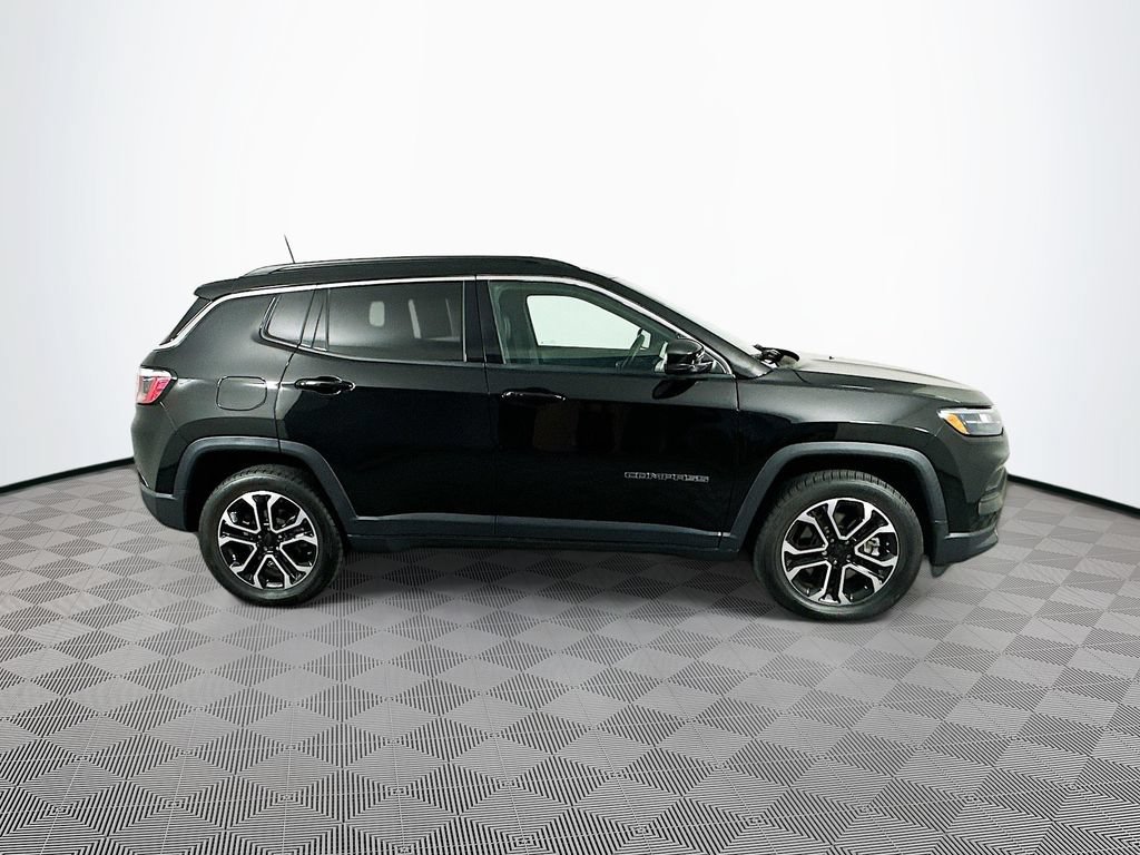 Used 2023 Jeep Compass Limited AWD/4WD image 13