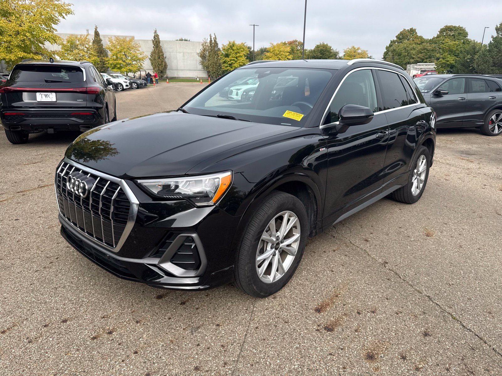 Used 2022 Audi Q3 2.0T Premium w/ Convenience Package