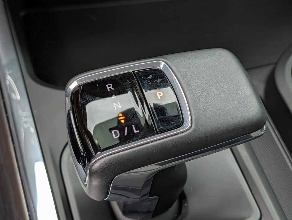 Used 2025 GMC Sierra 1500 SLT image 17