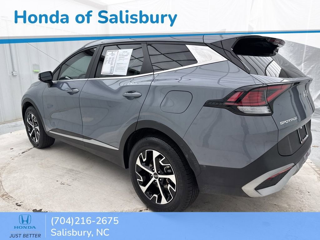 Used 2023 Kia Sportage EX image 5