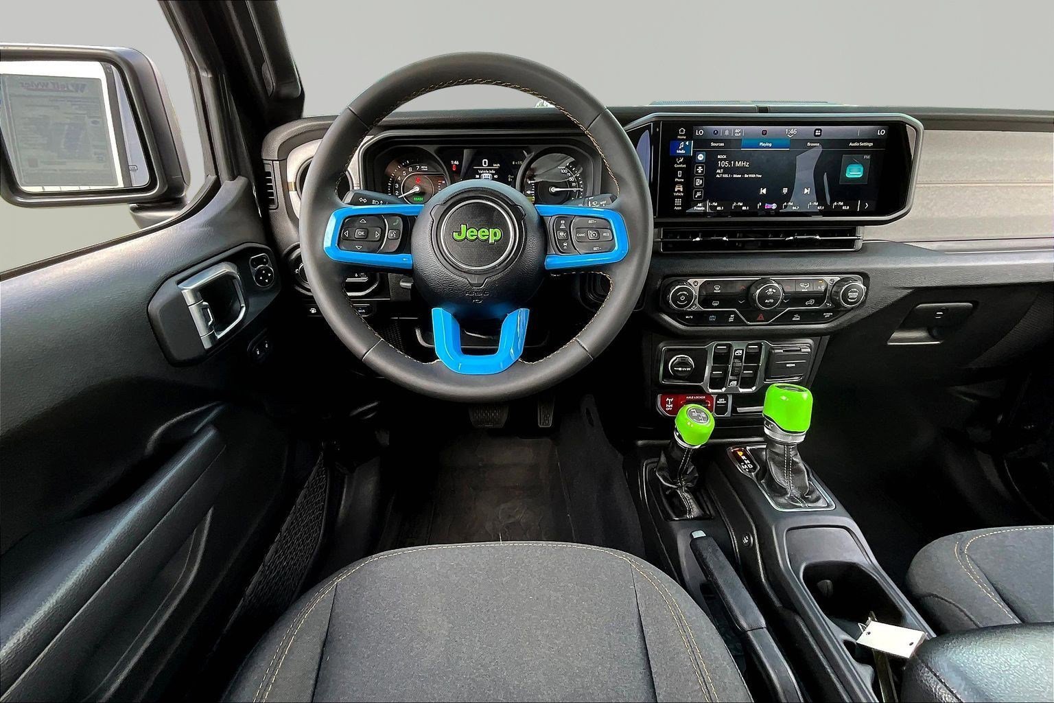 Used 2024 Jeep Wrangler Unlimited AWD/4WD image 8