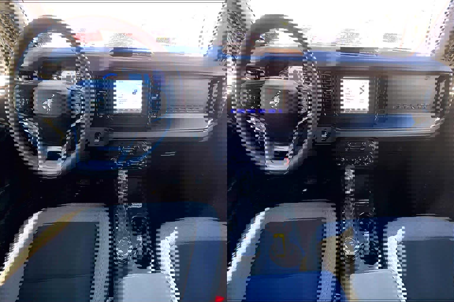 Used 2023 Ford Bronco Base image 15