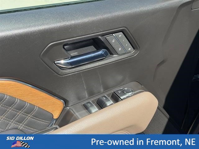Certified 2025 GMC Canyon Denali AWD/4WD image 11