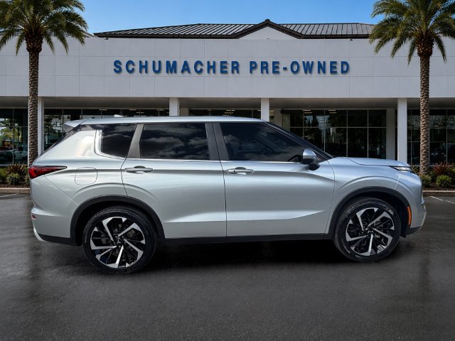 Used 2023 Mitsubishi Outlander SE AWD/4WD image 8
