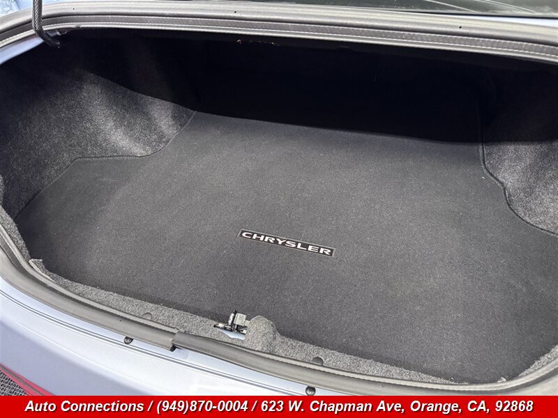 Used 2013 Chrysler 200 Limited image 21