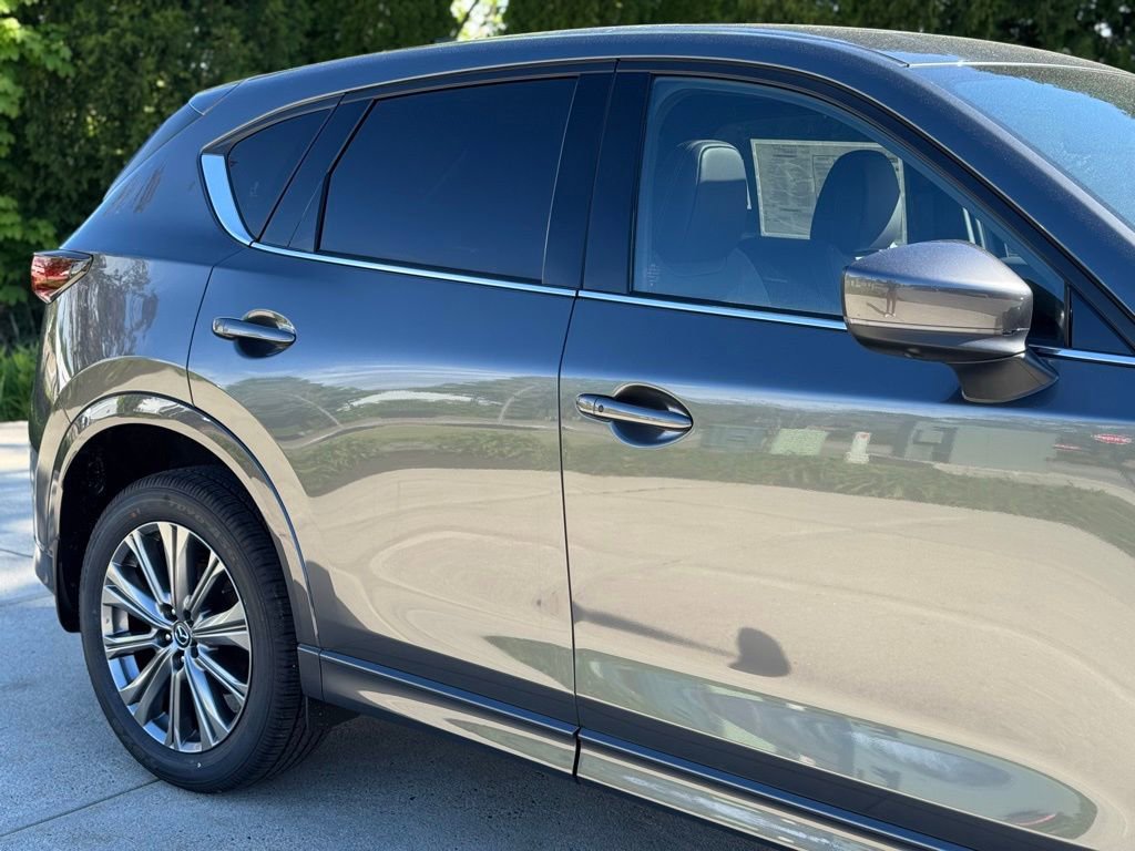 Used 2025 MAZDA CX-5 Signature image 10