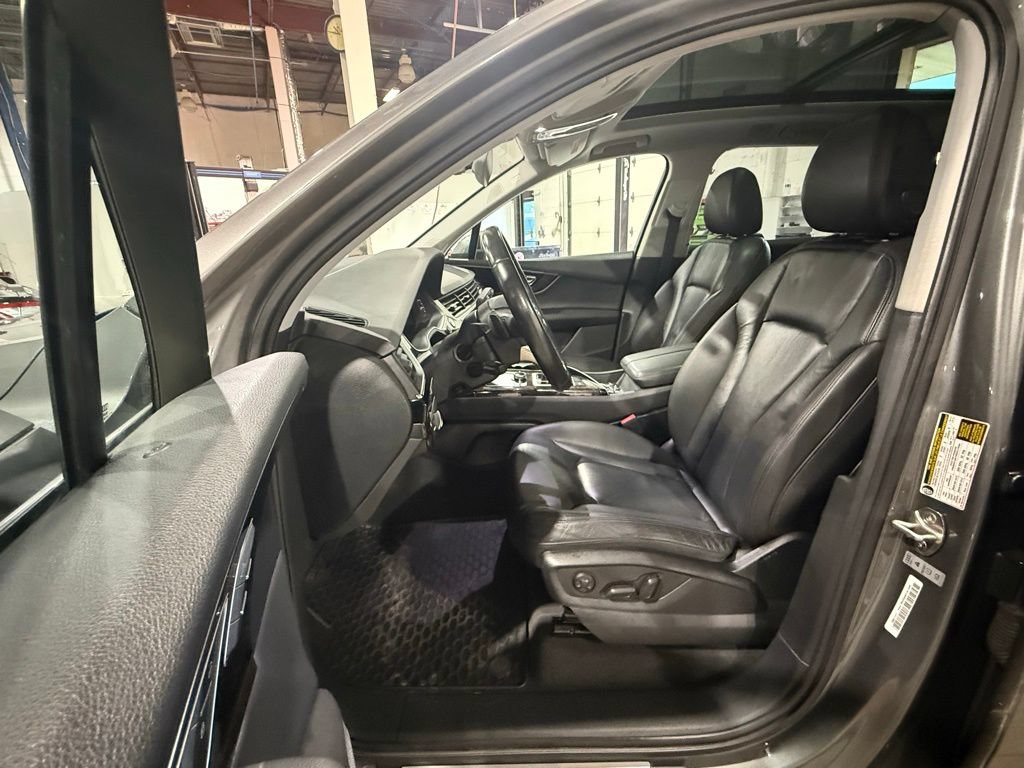 Used 2017 Audi Q7 3.0T Premium Plus AWD/4WD image 10