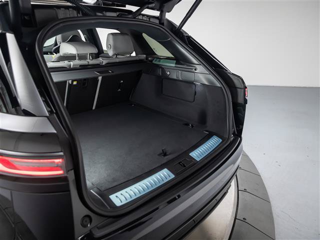 New 2026 Land Rover Range Rover Velar S AWD/4WD image 33