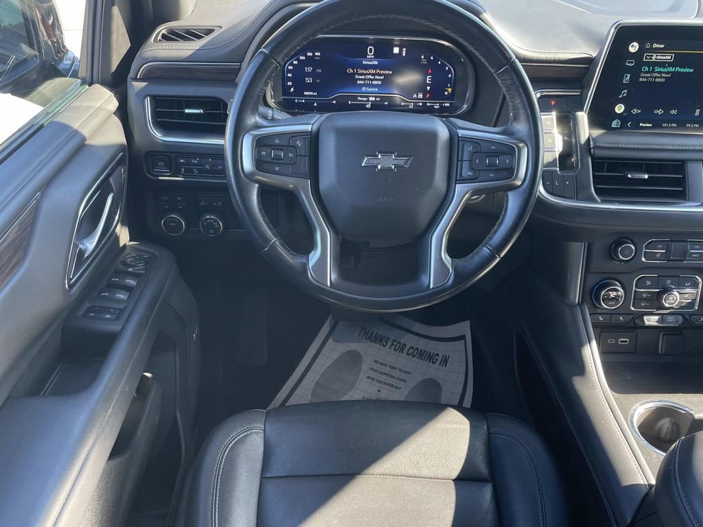 Used 2022 Chevrolet Suburban Z71 image 16