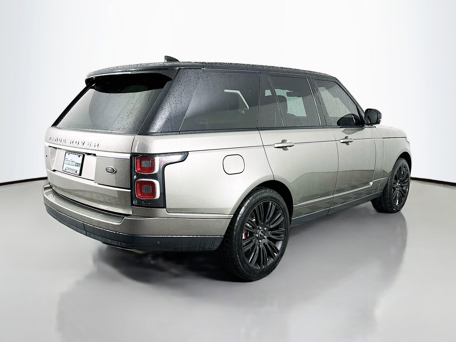 Used 2018 Land Rover Range Rover Supercharged image 10