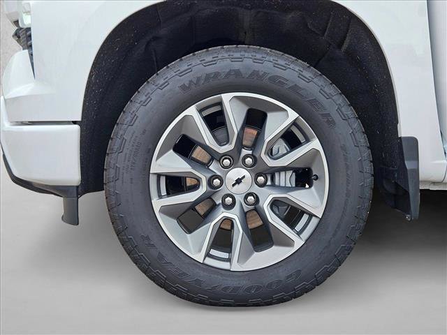 Used 2025 Chevrolet Silverado 1500 RST w/ Z71 Off-Road Package AWD/4WD image 23