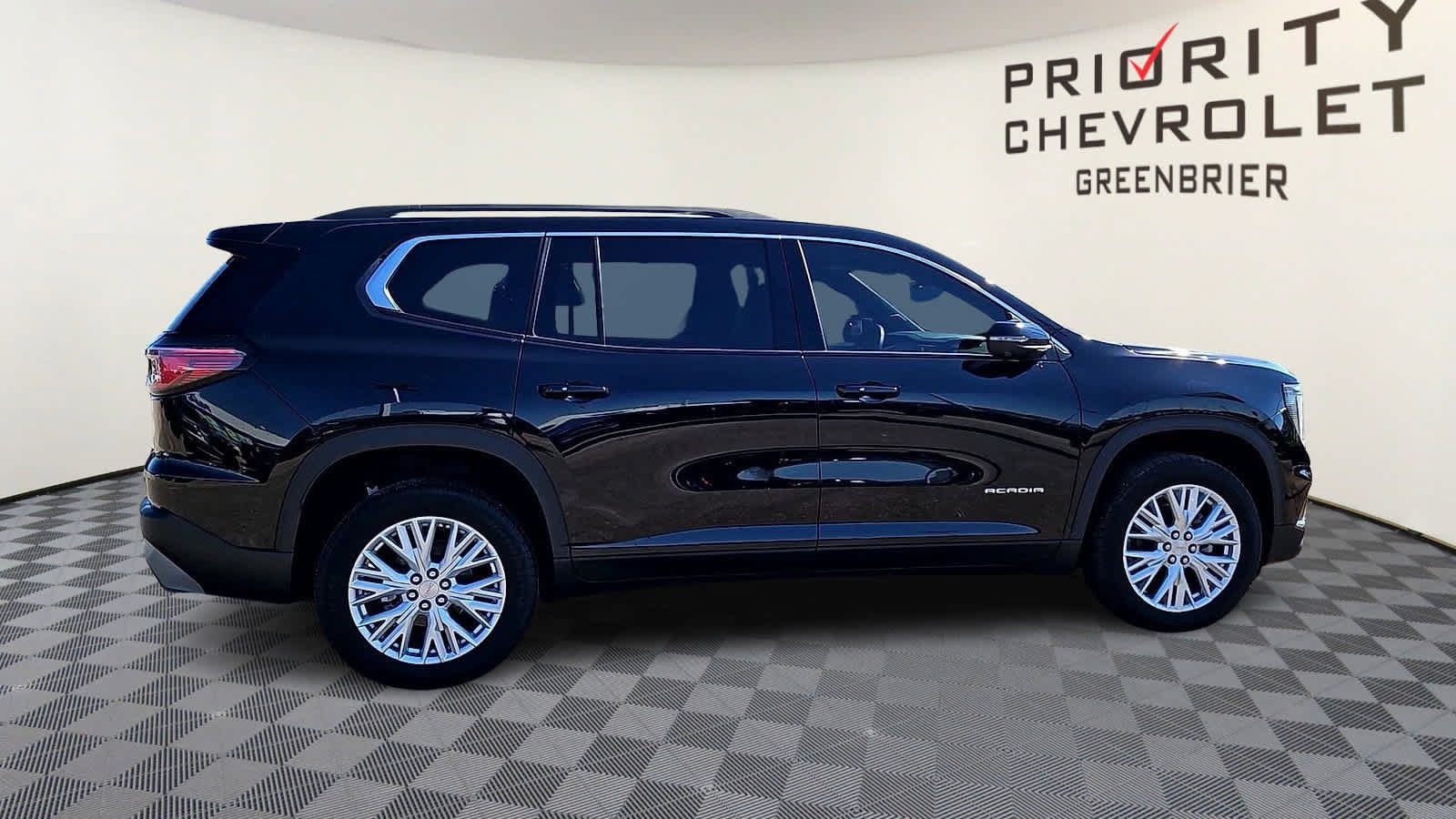 Used 2026 GMC Acadia Elevation w/ Elevation Premium Package FWD image 9