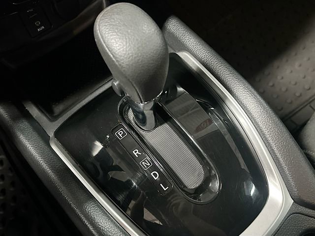 Used 2016 Nissan Rogue SV image 17