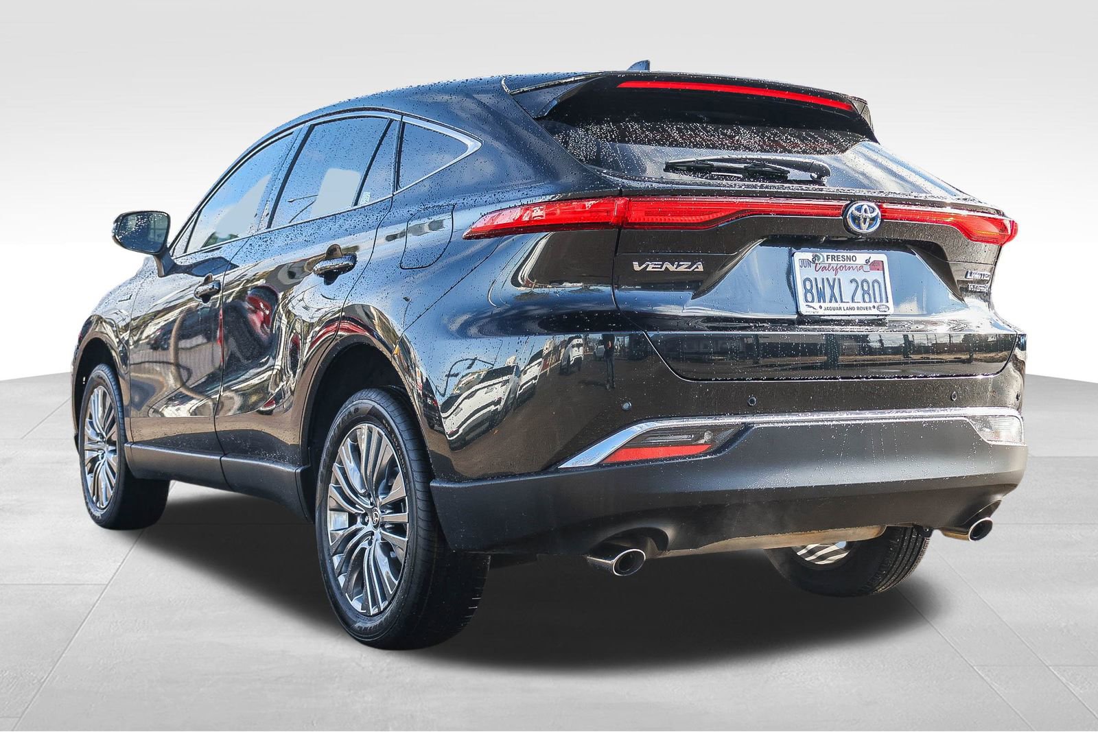 Used 2021 Toyota Venza Limited w/ Advanced Technology Package image 7