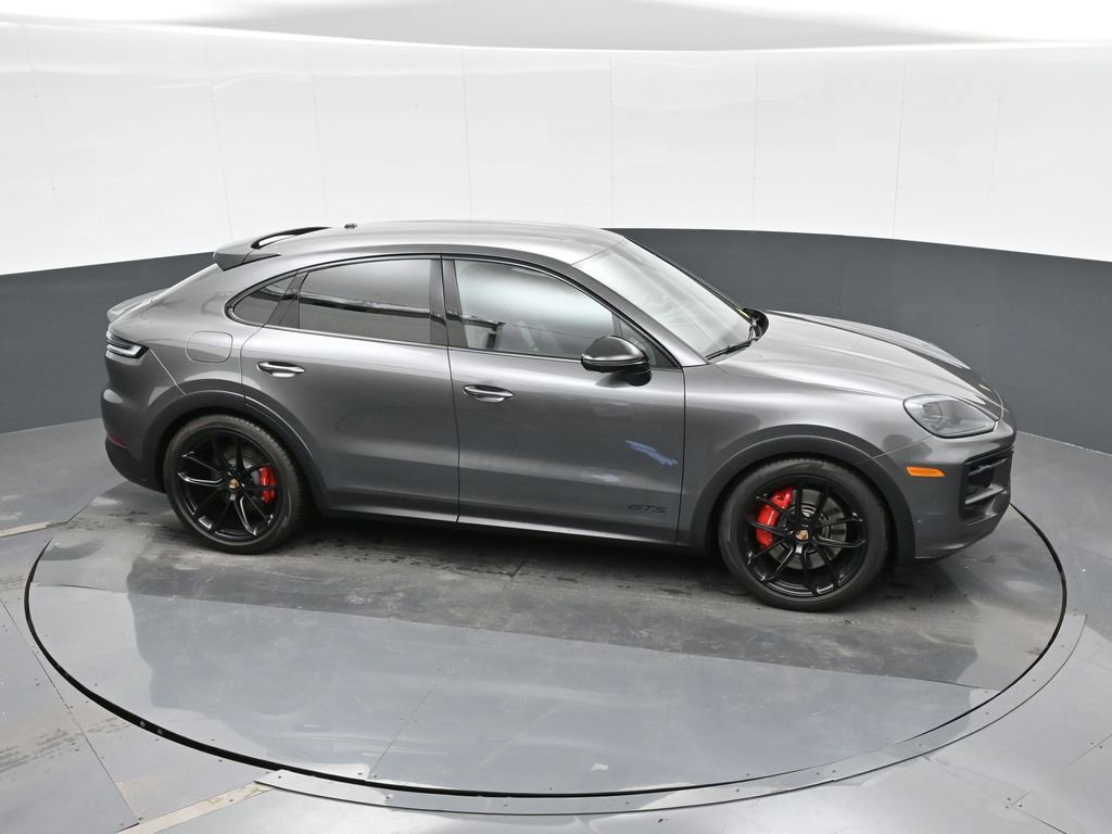 Certified 2025 Porsche Cayenne GTS image 31