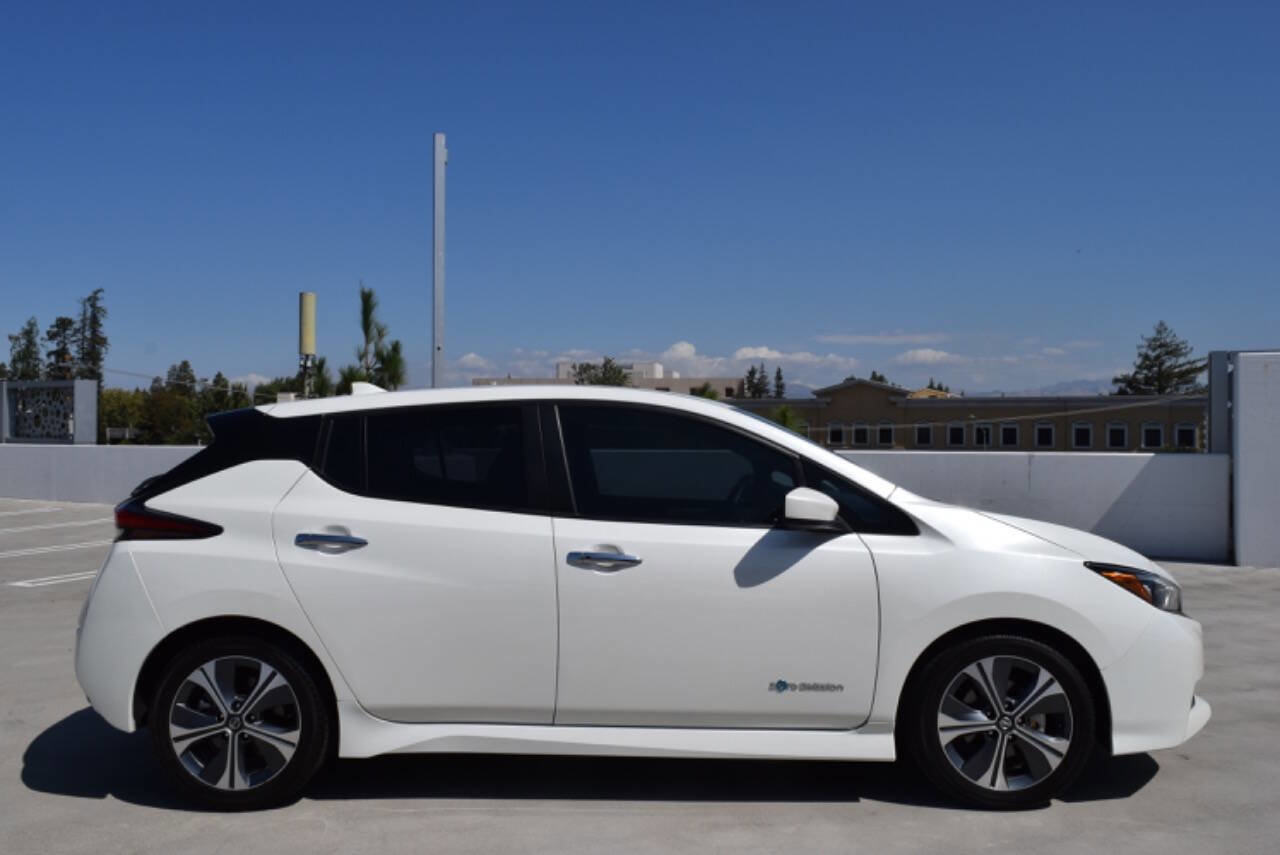 Used 2019 Nissan Leaf SV w/ SV Technology Package image 10