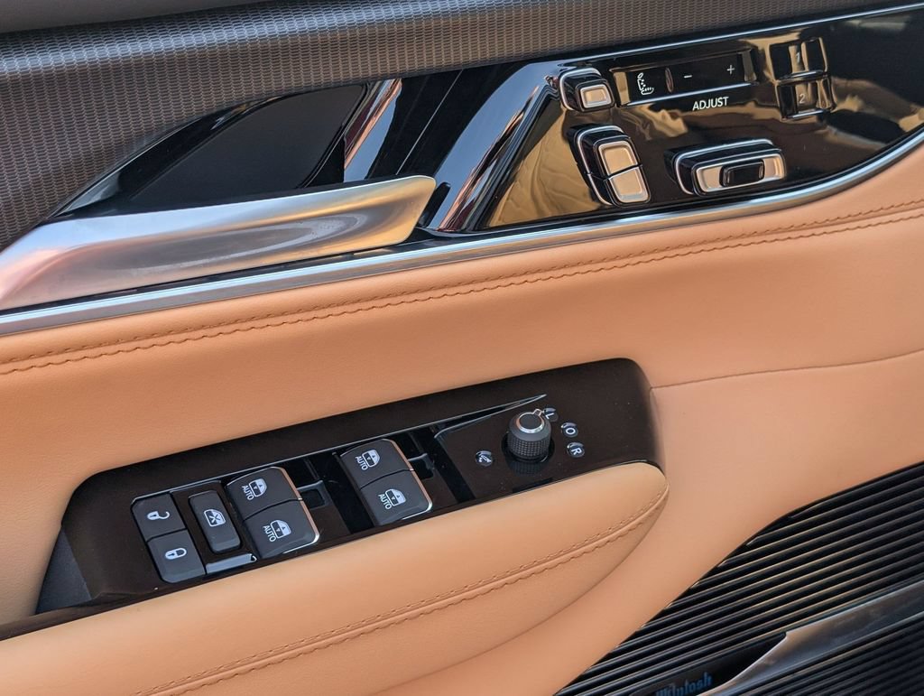 New 2026 Jeep Grand Wagoneer L Summit AWD/4WD image 10