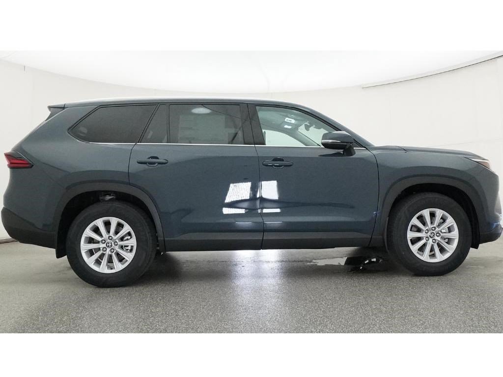 Used 2026 Toyota Grand Highlander XLE FWD image 28