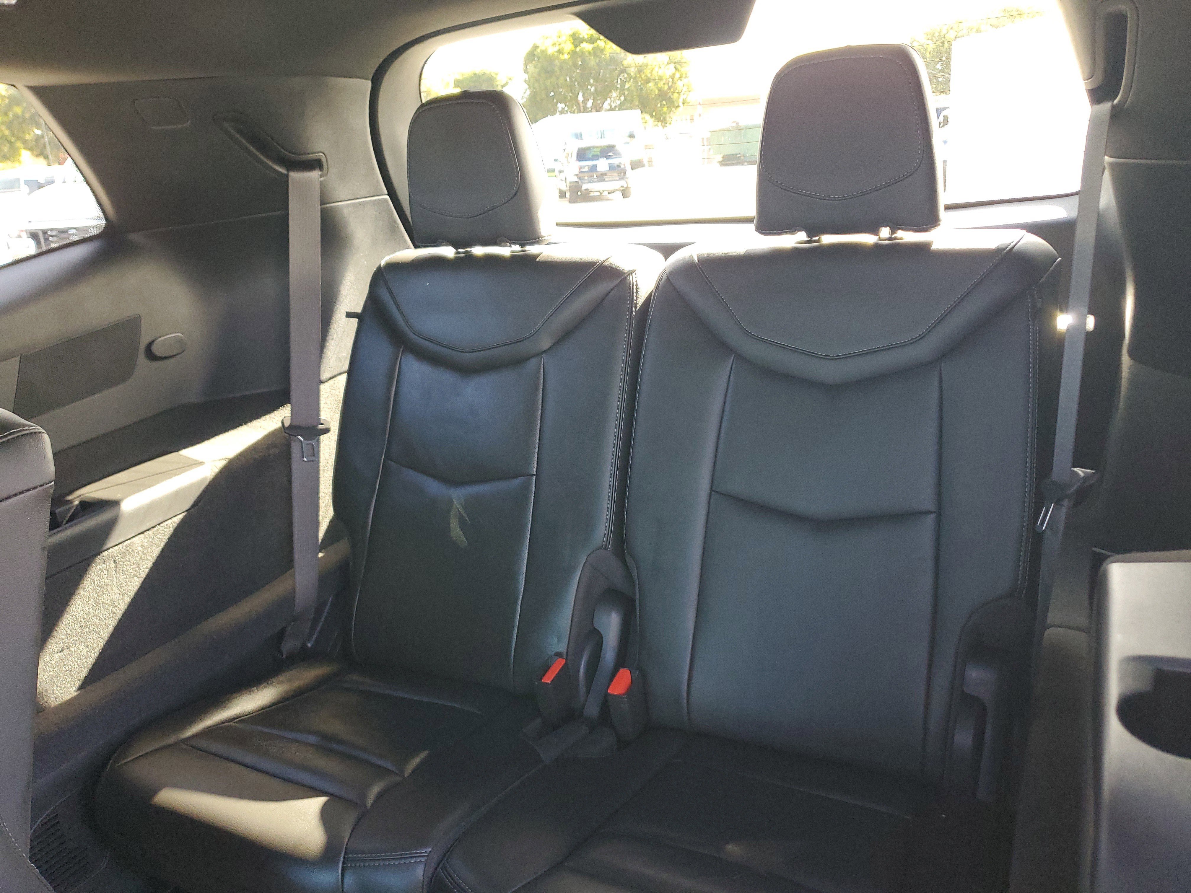 Used 2021 Cadillac XT6 Premium Luxury image 16