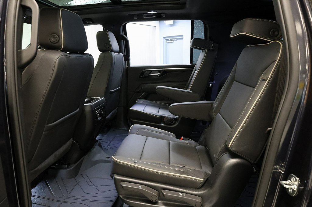 New 2026 Chevrolet Suburban Premier w/ Sun And Tow Package image 10
